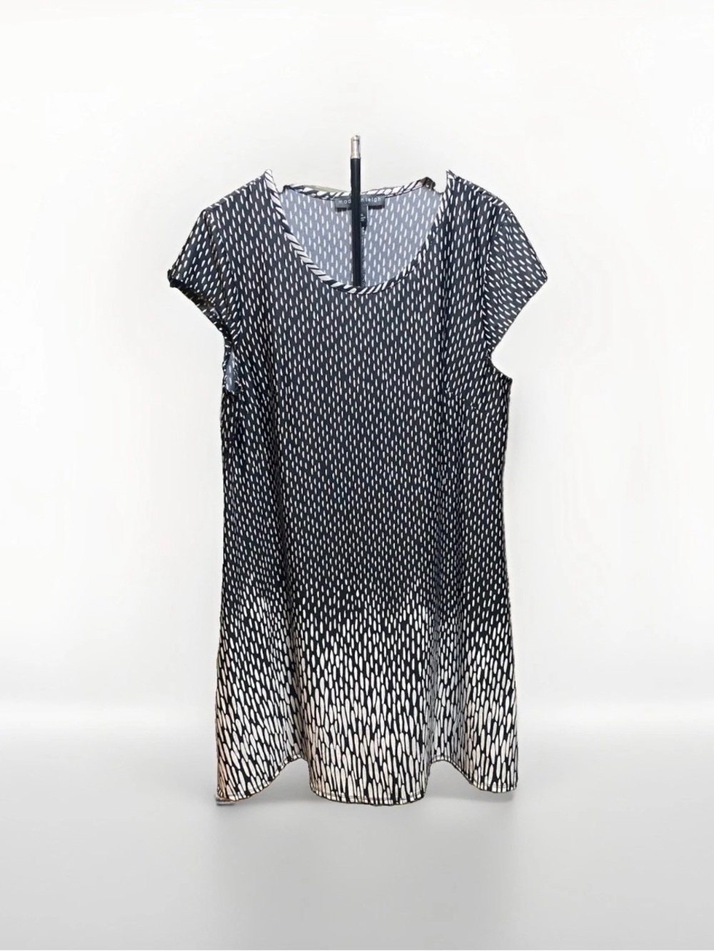 Madison Leigh Women’s XL Shift Dress Black White Abstract Dot Ombré Short Sleeve